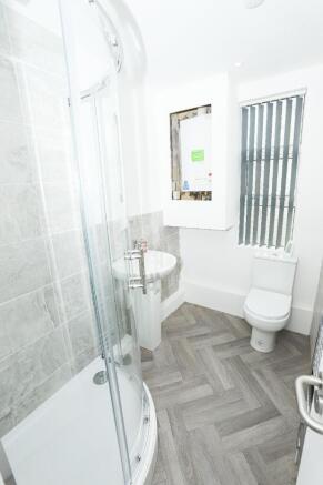 5 bed End of Terrace to rent Image 9