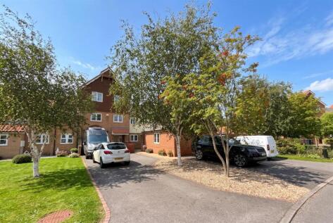 Park Lane, Burton Waters, Lincoln
