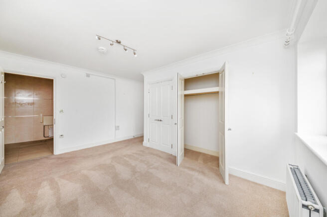 2 bed Retirement Property for sale Image 4