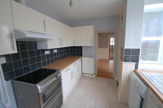 Kitchen 3.jpg