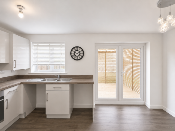 3 bed Semi-Detached for sale Image 6