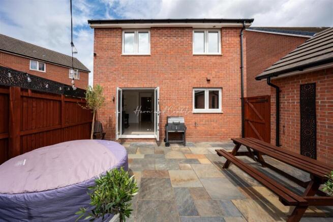 Gwern Close, St Lythans Park, HernCrabtree (22).jp