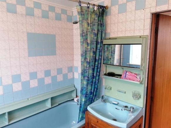 Downstairs Bathroom