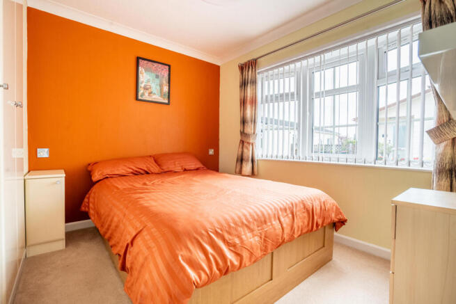 2 bed Detached Bungalow for sale Image 9