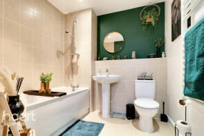 Flat 20, 65 Shorts Building, Beauvais Square, Bedford MK42 0GG