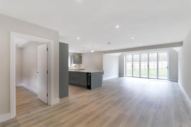 Kitchen/Dining Rm