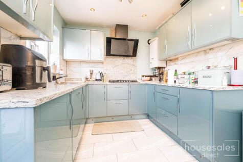 Clockhouse Lane, Romford, RM5