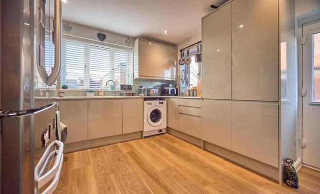 Refitted Kitchen to Rear