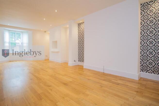 4 bed Terraced for sale Image 4