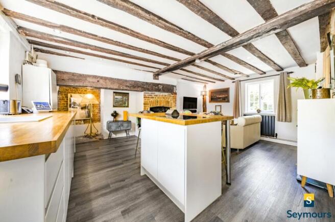 Lounge/Kitchen