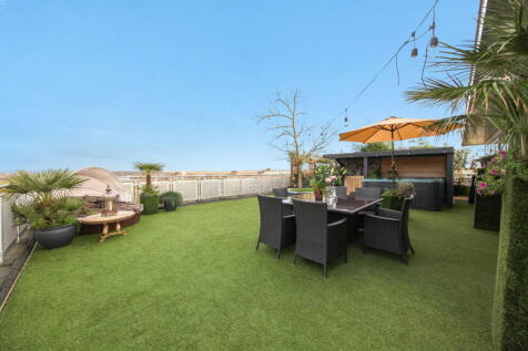 The Penthouse, New Park Road, London, SW2