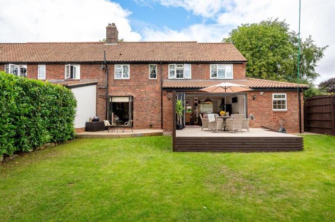 2 bed Semi-Detached for sale Image 7
