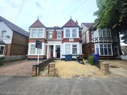 61b, College Road, Harrow HA3 6EF