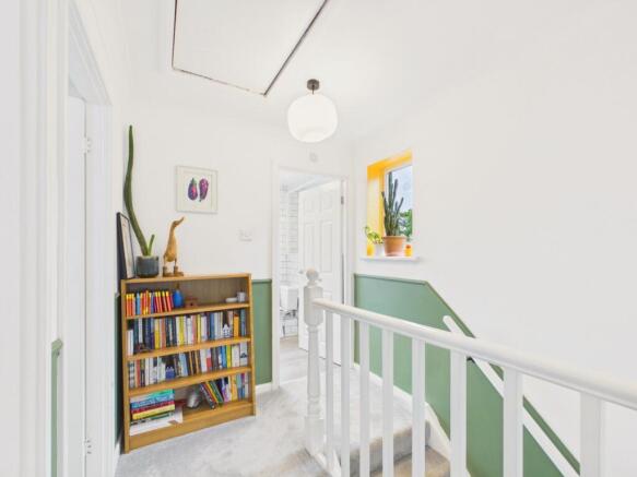 3 bed Semi-Detached for sale Image 9