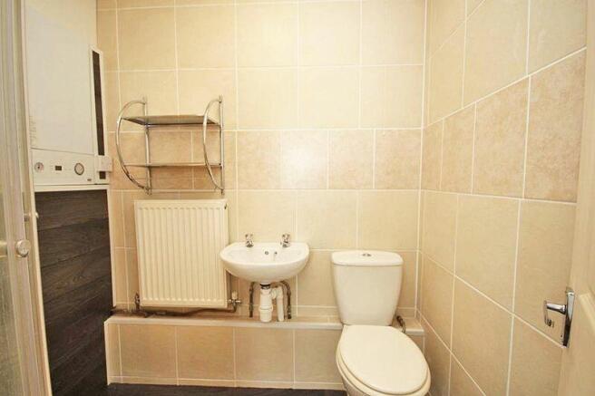 En-suite to master bedroom