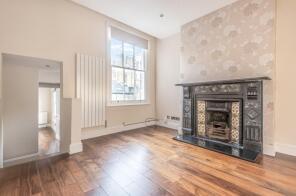 Flat 2, 76, Hambalt Road, London SW4 9EJ