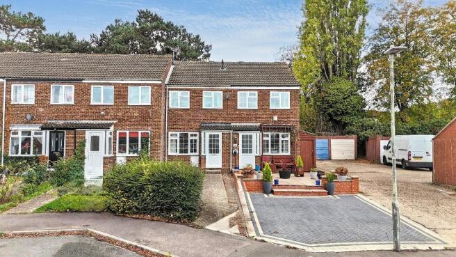 2-bed terraced on Northdale Close, Kempston, Bedford, MK42 8NG, £245,000