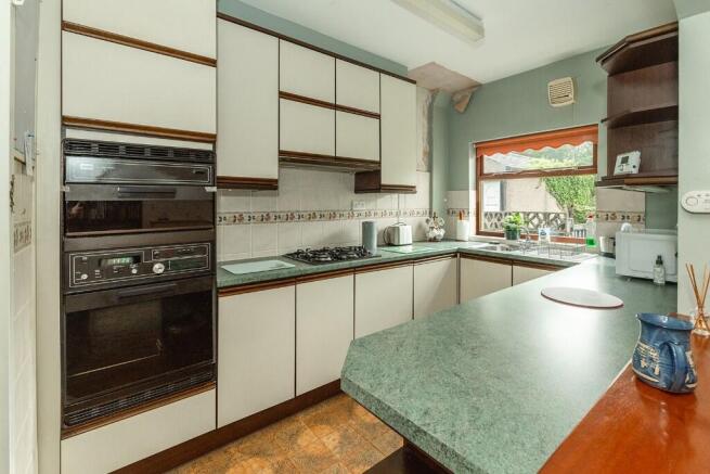 3 bed Semi-Detached for sale Image 5