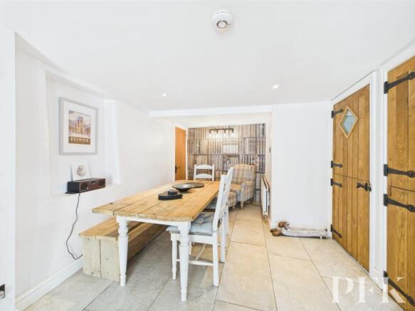 Open Plan Living/Dining Area