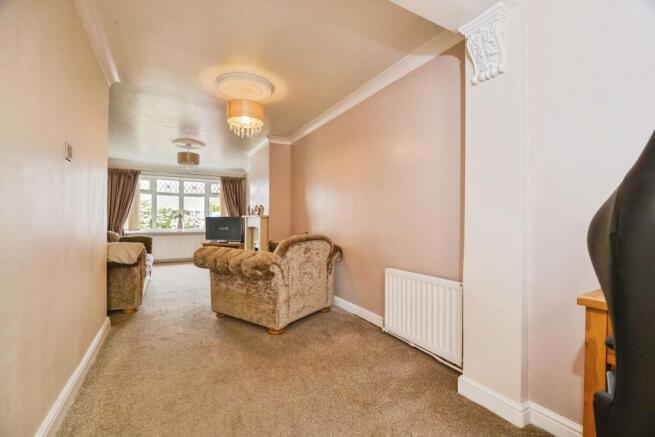 3 bed Semi-Detached for sale Image 5
