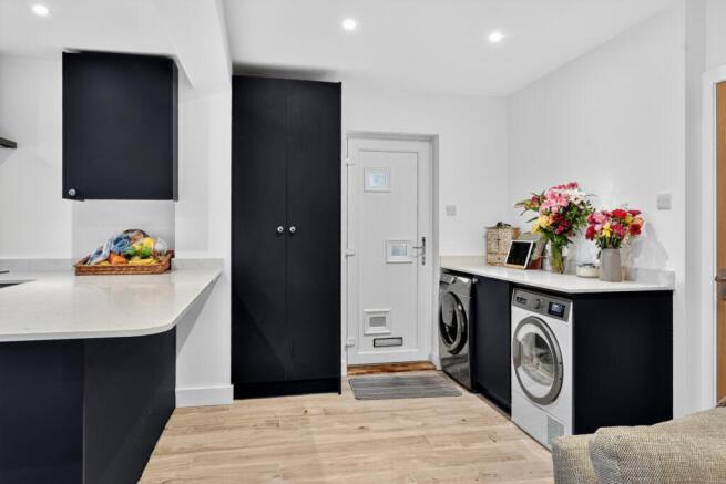 2 bed Bungalow for sale Image 7