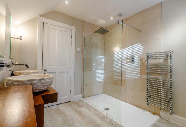 Master Ensuite