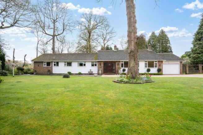 GLEN CLOSE, 3- (19).jpg