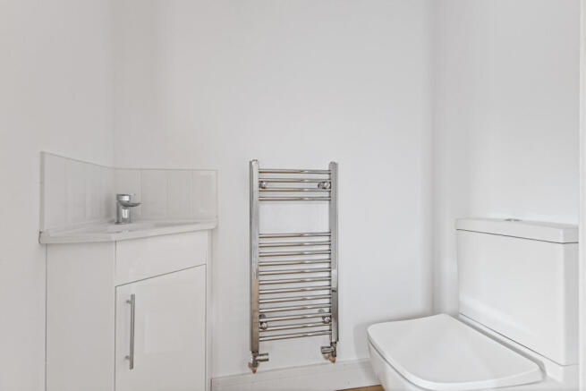 2 bed Semi-Detached for sale Image 6