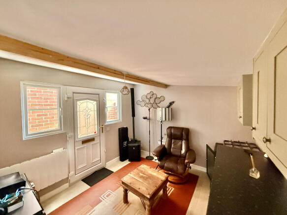 2 bed Semi-Detached for sale Image 12