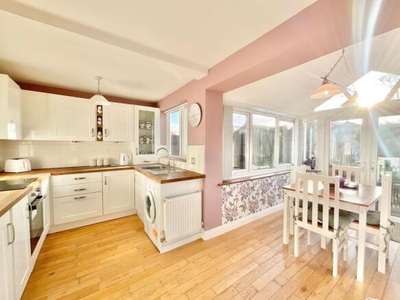 Birch Close, Stafford, ST17 photo 4