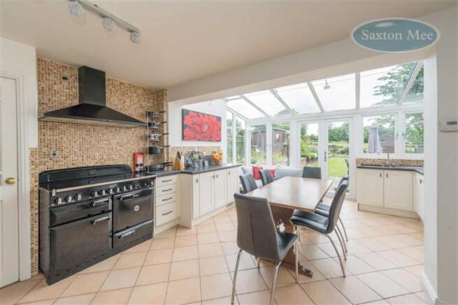 STUNNING EXTENDED DINING KITCHEN
