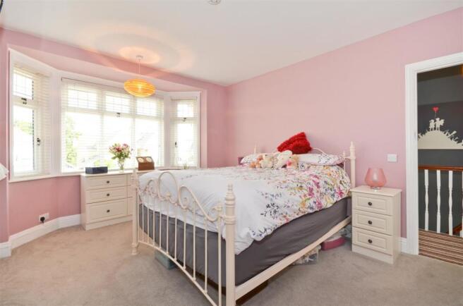 Bedroom 1.JPG