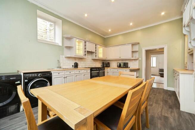 2 bed Terraced for sale Image 2
