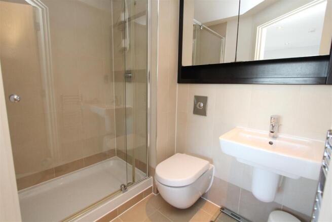 Ensuite.JPG
