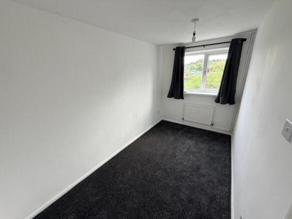 1 bed Apartment to rent Image 4