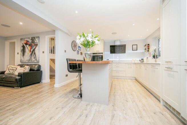 Kitchen/Dining Room