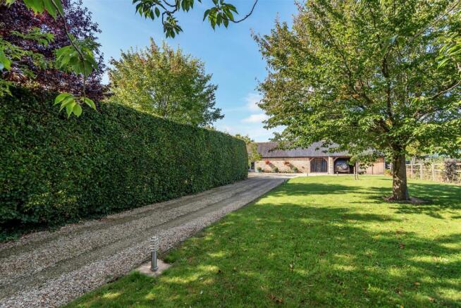Private Driveway.jpg