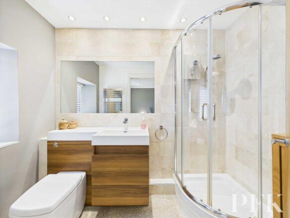 En-suite shower room