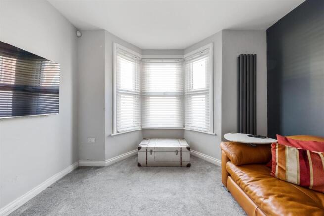 Pretoria Avenue, E17