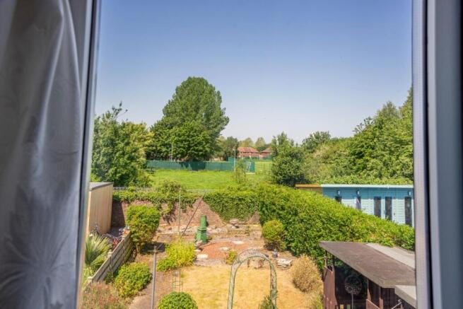 3 bed Semi-Detached for sale Image 10