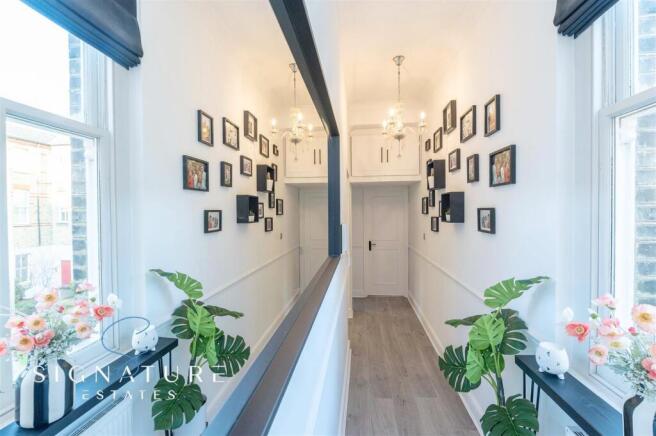 Hallway 2.jpg