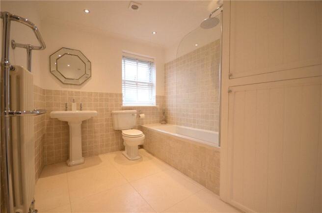 Bathroom 01