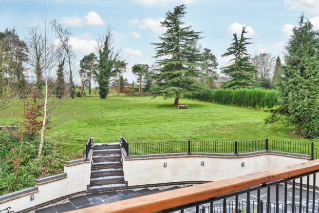 Landscaped Gro...