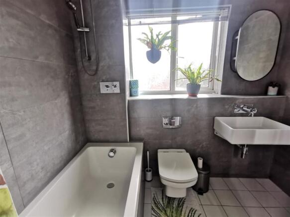 00 Bathroom