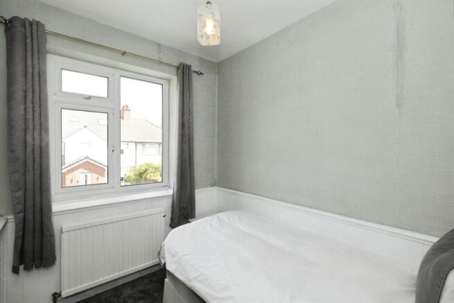 3 bed Semi-Detached for sale Image 8