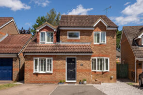 15, Langstone Close, Maidenbower, Crawley RH10 7JR