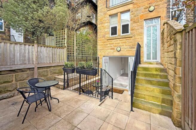 2 bed Flat for sale Image 9