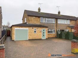 34, Macaulay Drive, Newark NG24 3QQ