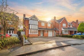 14, Moat Drive, Drayton Bassett, Tamworth B78 3UG