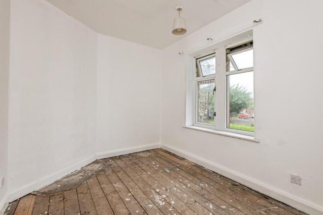 3 bed Terraced for sale Image 7